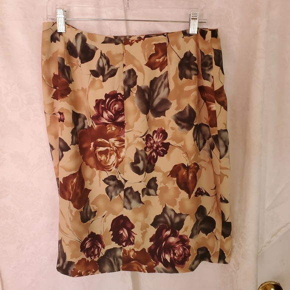 Chaus Faux Wrap Floral Skirt - Picture 2 of 3